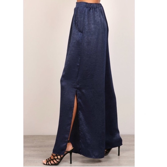 WIDE LEG PANTS WITH OPEN SLITS ON THE SIDES - Picture 4 of 6